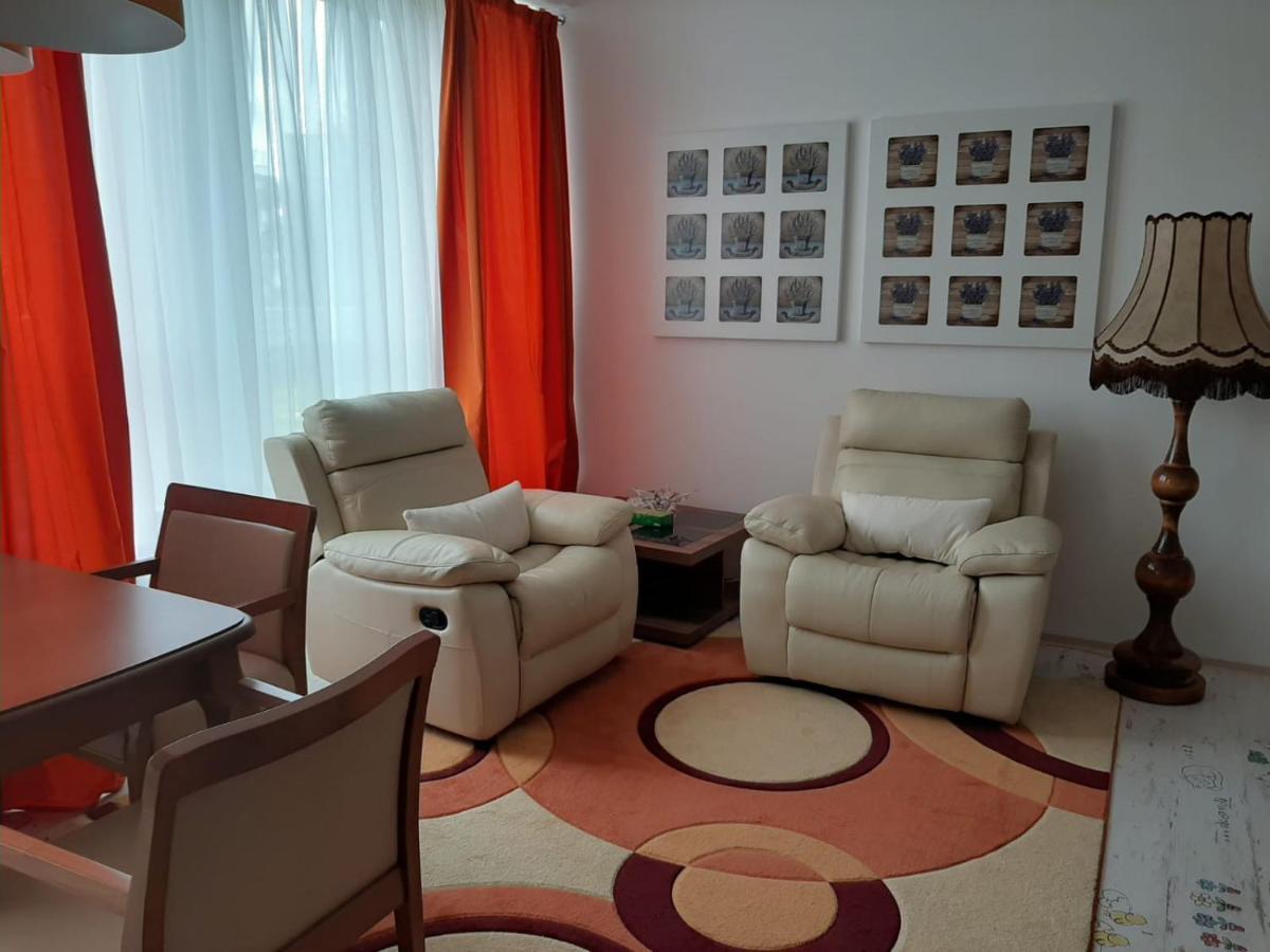 Apartamento Žlutý apartmán v Chomutově Exterior foto